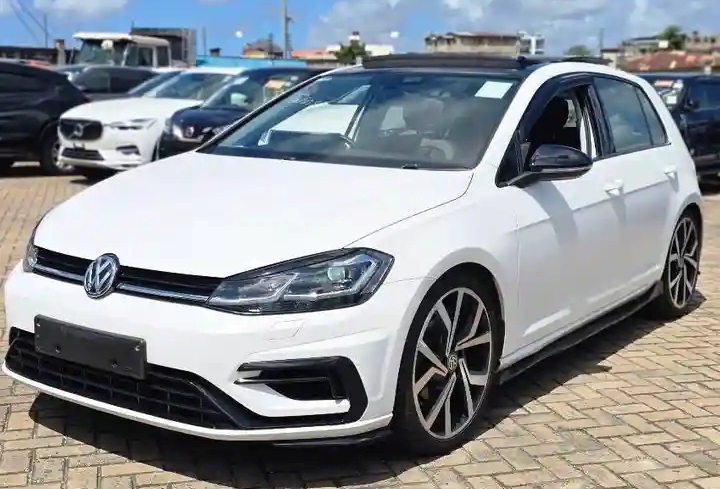 Volkswagen Golf TSI 2.5L