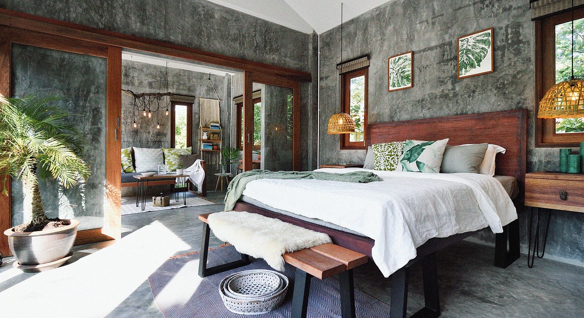 Honeymoon Suite